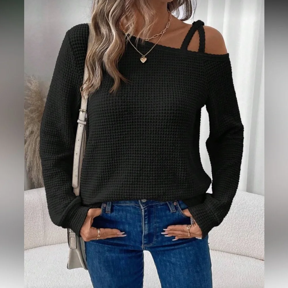 Women's Waffle Knit Black Top
